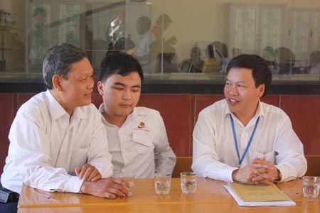 Điều 33 làm điểm chuẩn thấp